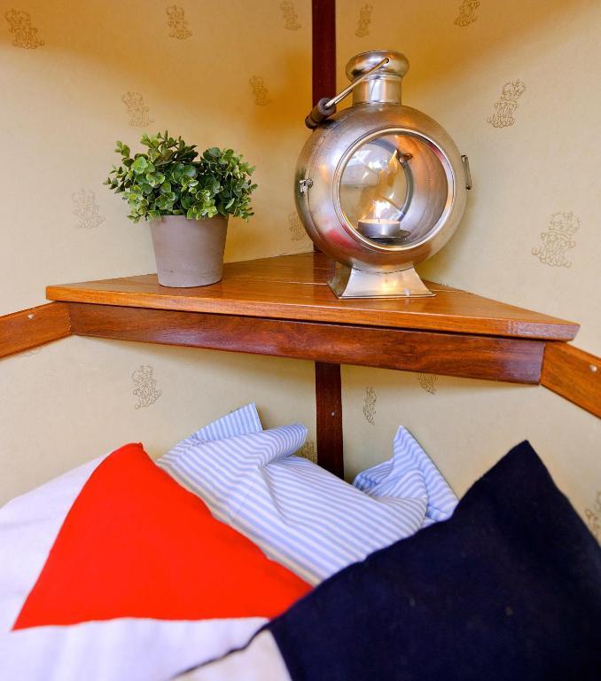 Hotell M/S Monika Estocolmo Habitación foto